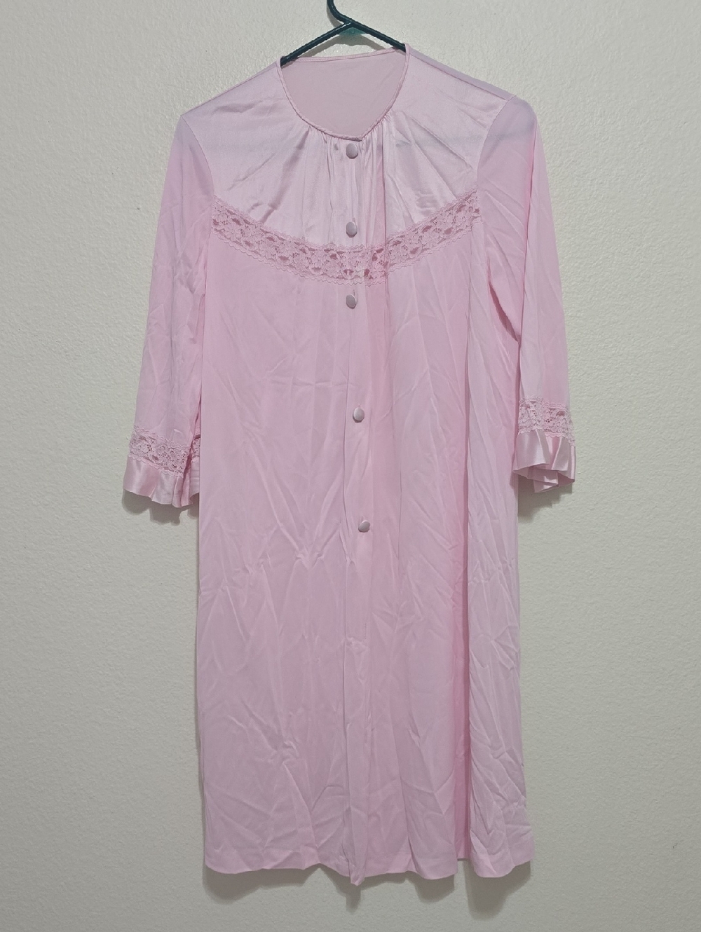 Vintage‎ Vanity Fair Pale Pink Lace-Trim Button-Front Nightgown  34